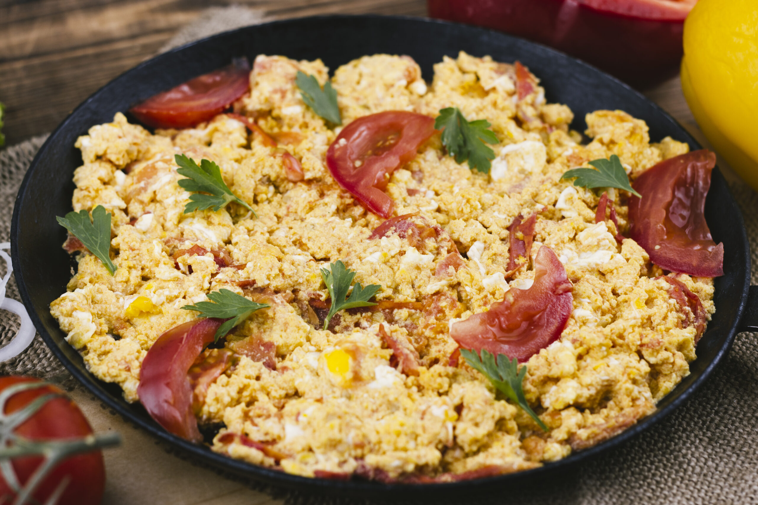 tomato-herb-scrambled-eggs-recipe