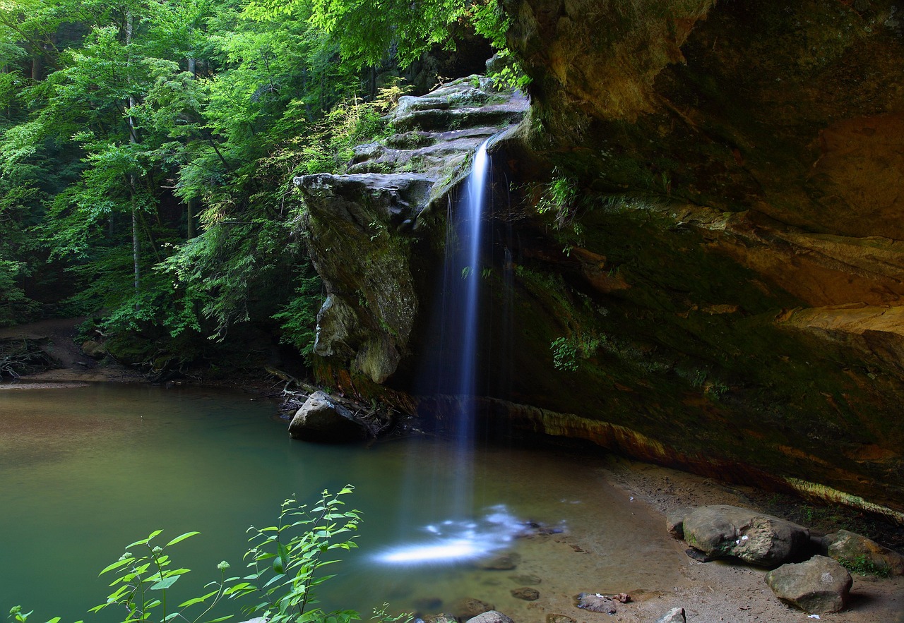 Wrong Turn 2021 movie review - forest waterfall on the Appalachian Trail in West Virginia